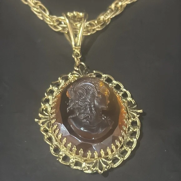 🛑🛑SOLD - Whiting & Davis Vintage Cameo Necklace - Picture 16 of 17